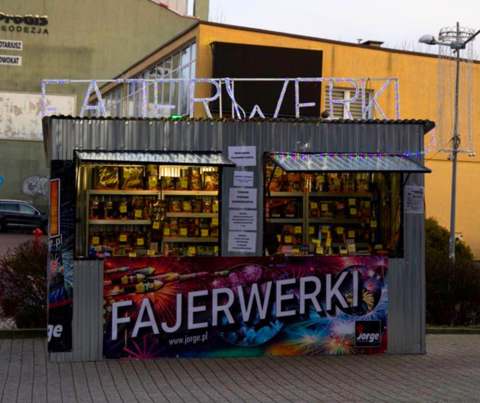 Huk petard i cisza zwierząt – Sylwestrowe dylematy w Giżycku