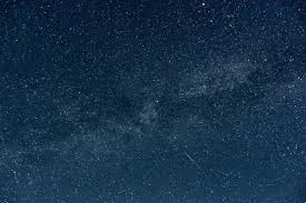 Noc spadających gwiazd 2025 na Mazurach – kiedy i gdzie oglądać Perseidy w Giżycku?