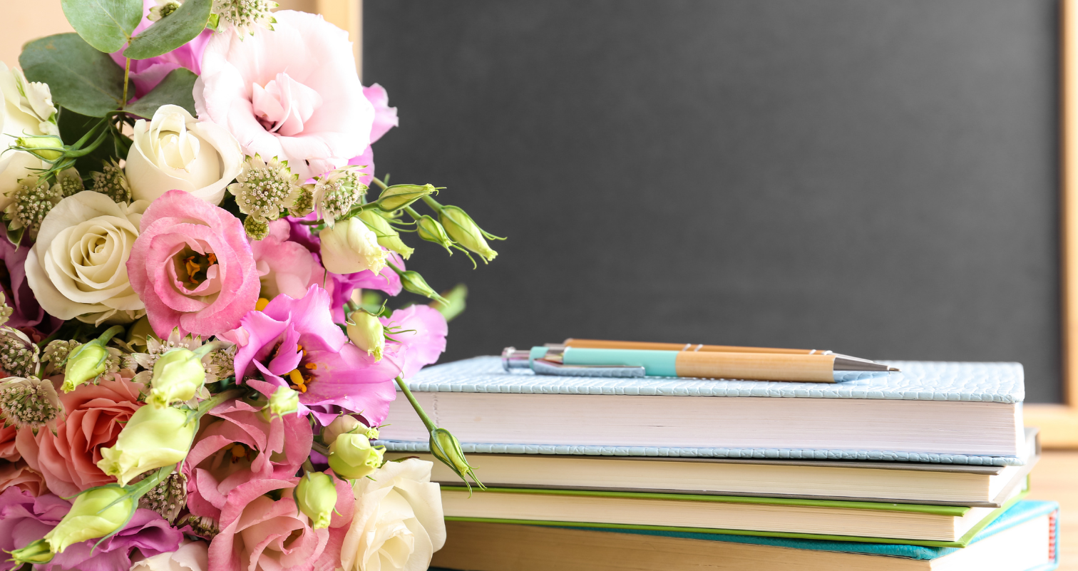 Dzień Nauczyciela 2025 — jak podziękować nauczycielom z sercem i z wyczuciem?