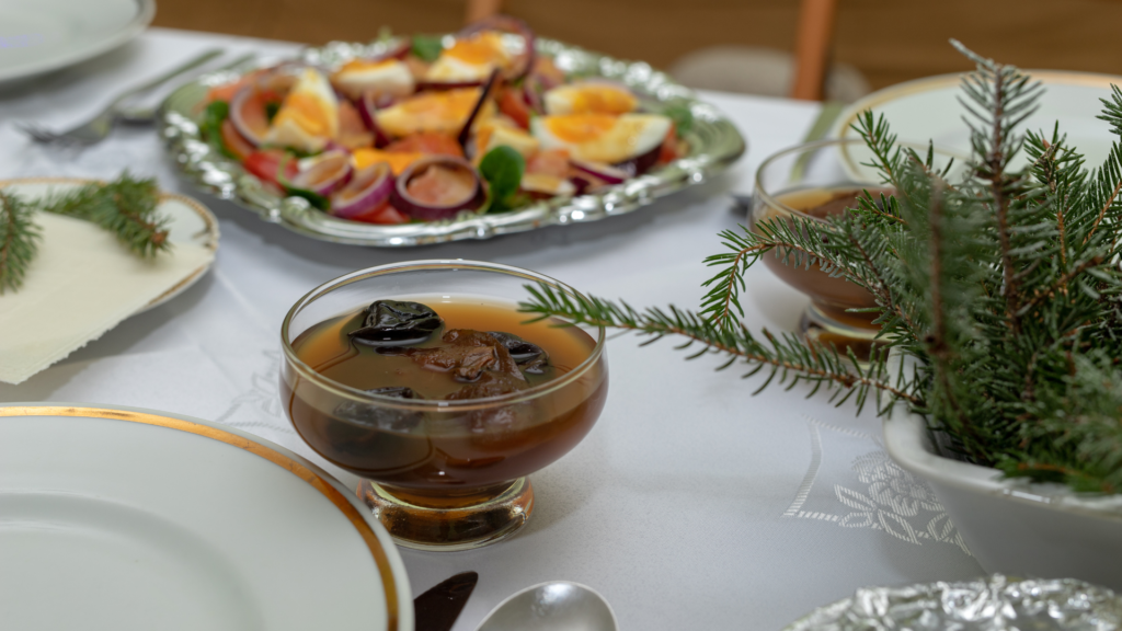 Odkryj magię wigilijnych smaków – Mazurskie specjały i polskie zwyczaje