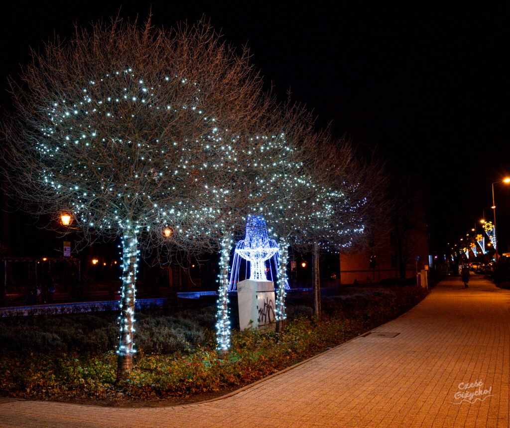 Świąteczne iluminacje i dekoracje w Giżycku cz. 1