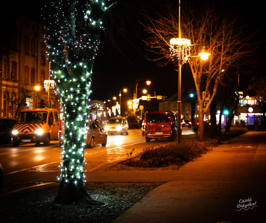 Świąteczne iluminacje i dekoracje w Giżycku cz. 1