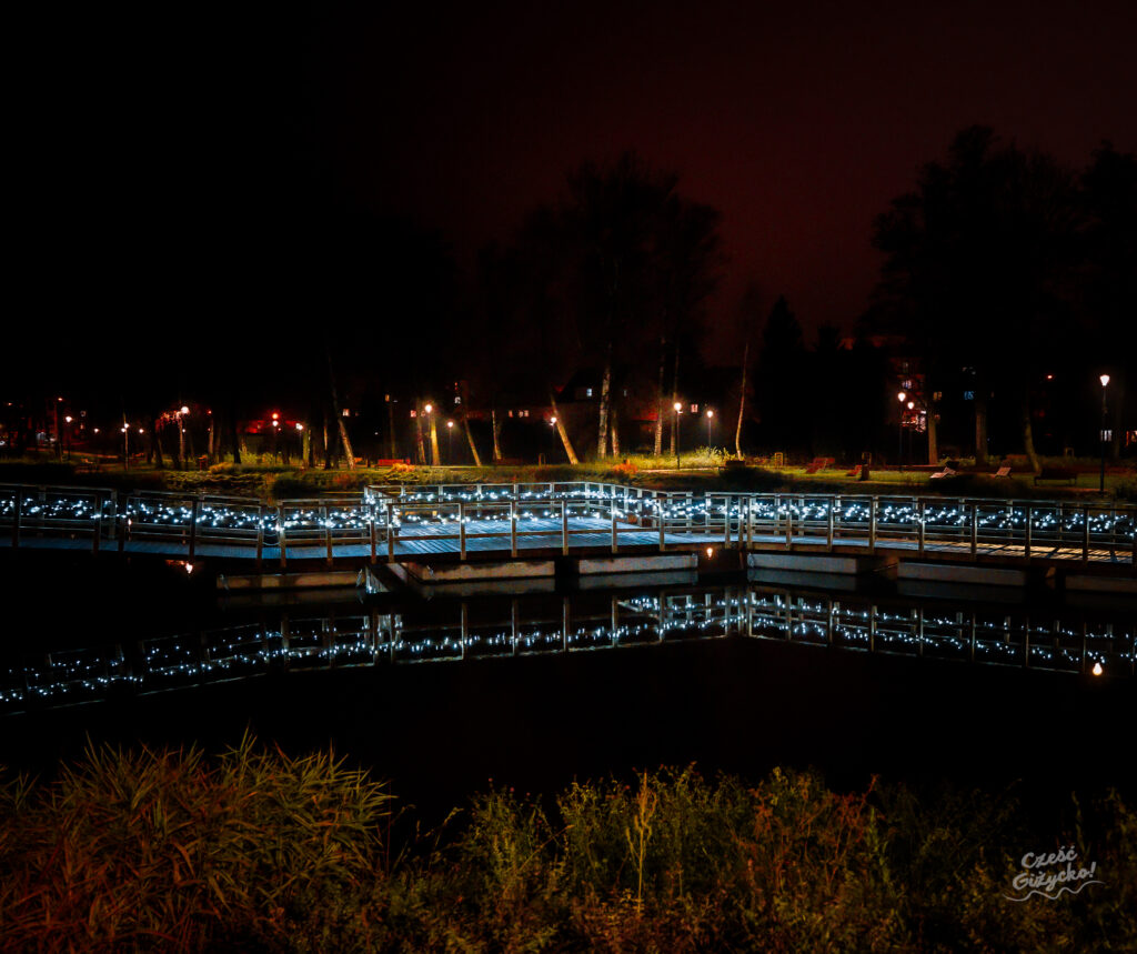 Świąteczne Iluminacje w Giżycku 2024 cz. 2 – FOTOGALERIA z Małpiego Gaju
