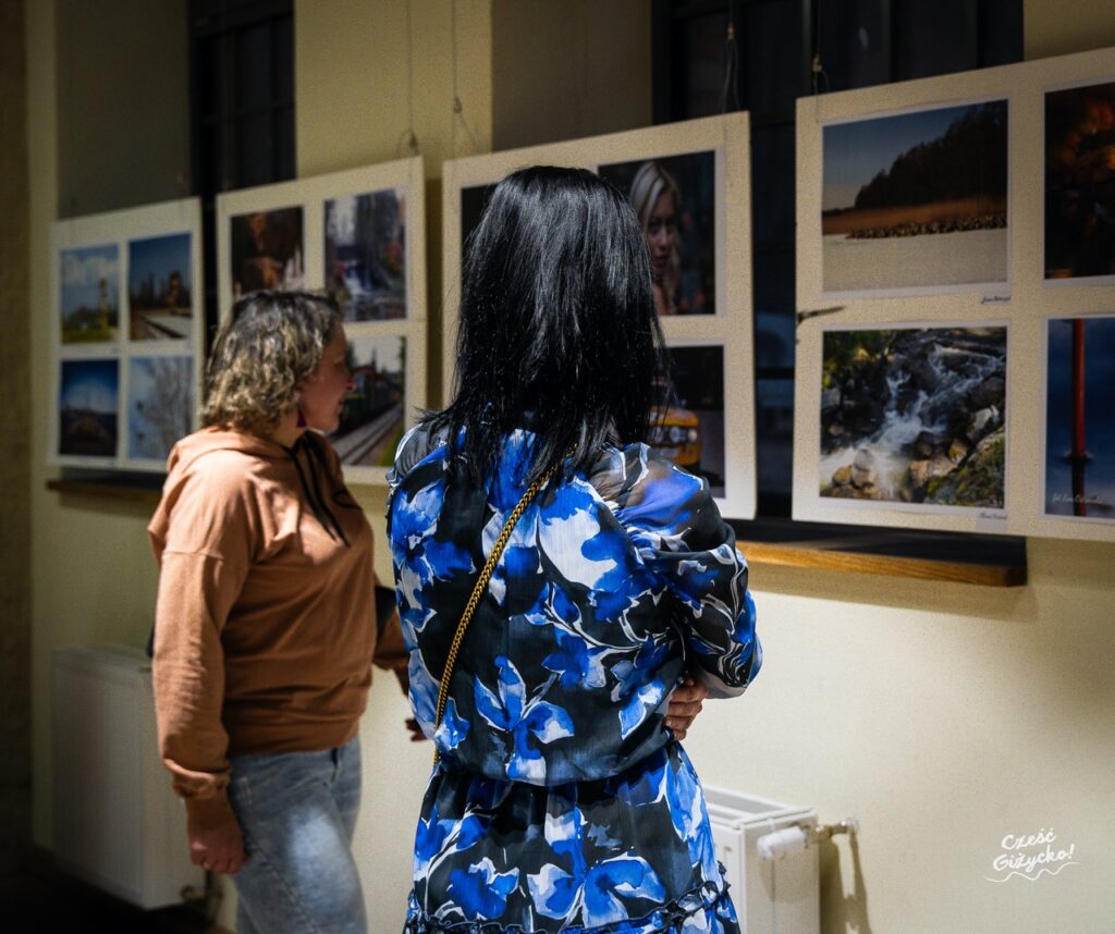 Wernisaż wystawy Fotografia – Moje Hobby – FOTORELACJA