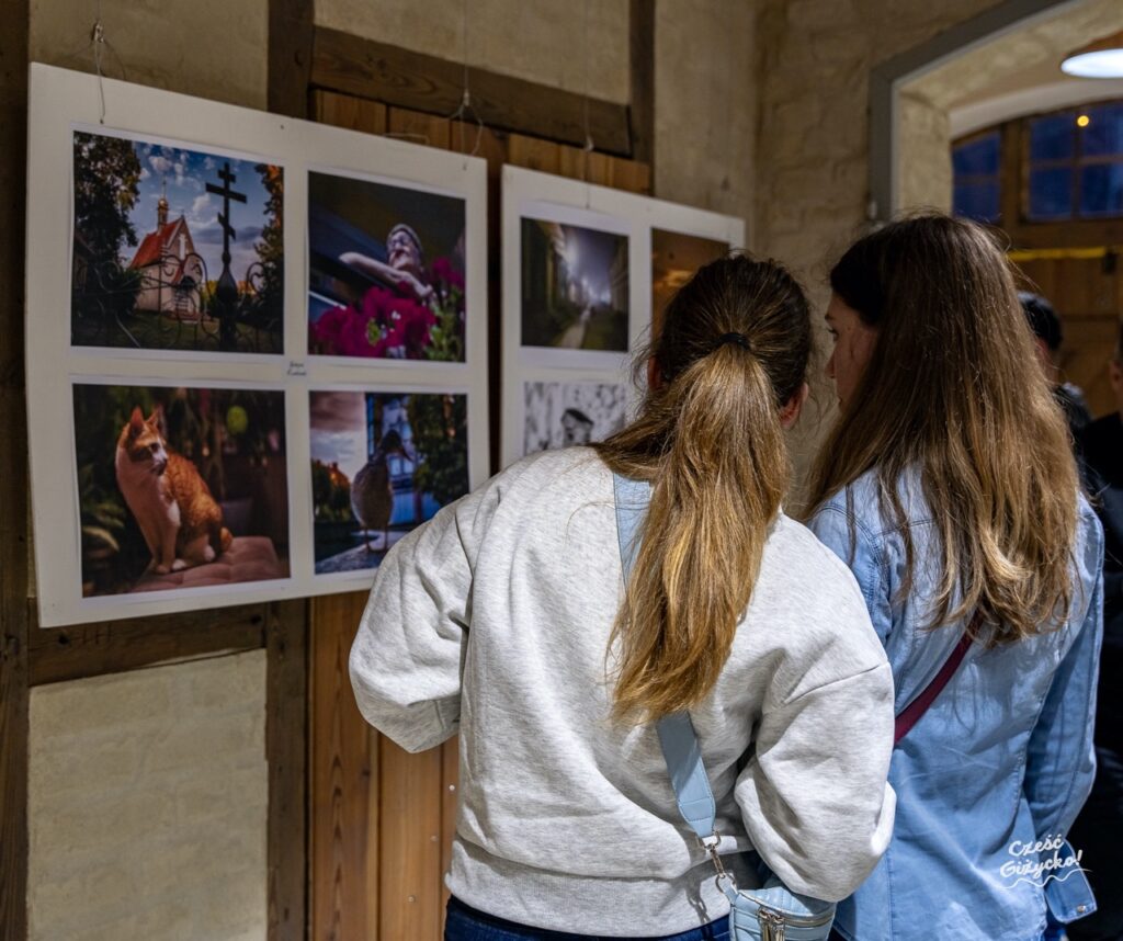 Wernisaż wystawy Fotografia – Moje Hobby – FOTORELACJA