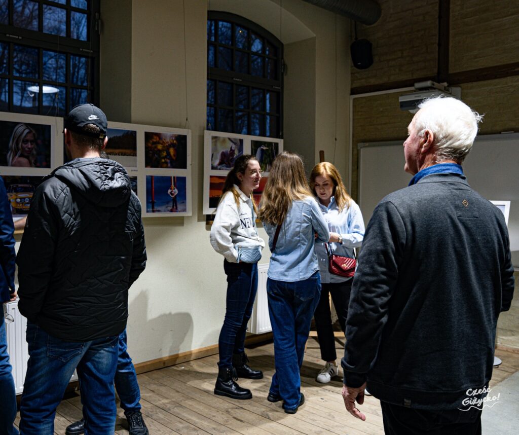 Wernisaż wystawy Fotografia – Moje Hobby – FOTORELACJA