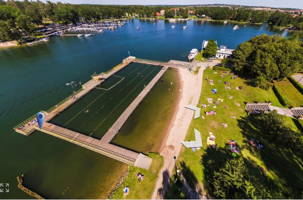 Sprzątanie Zatoki Tracz w Giżycku