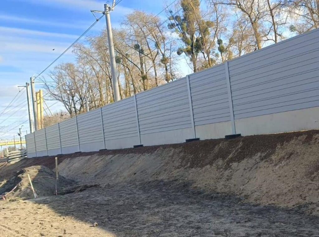 Giżycko za ekranem. Czy da się odgrodzić miasto od jego serca?