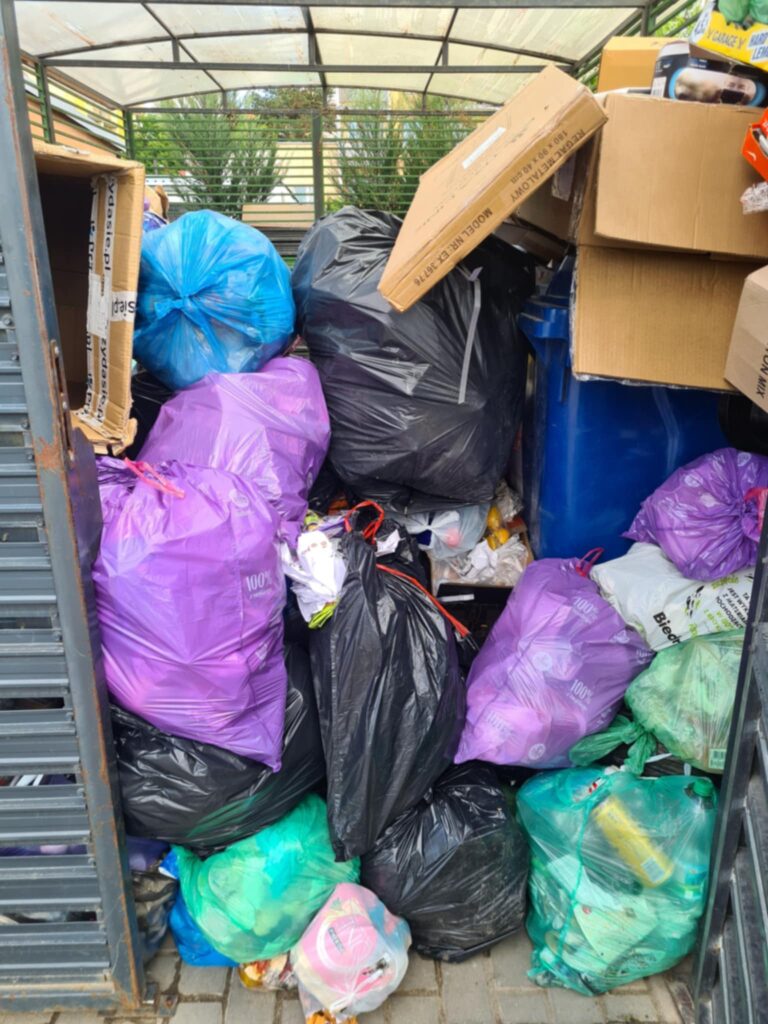 Po majówce czas na refleksję – śmieci nie mają wolnego