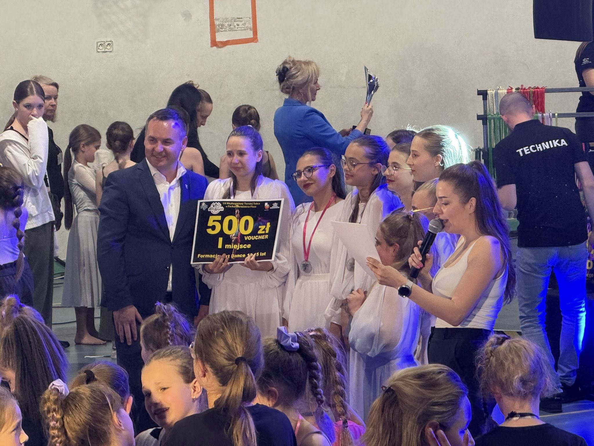 Fleszaki znów na podium! Sukcesy młodych tancerzy podczas VII Międzygminnego Turnieju Tańca o Puchar Burmistrza Pisza