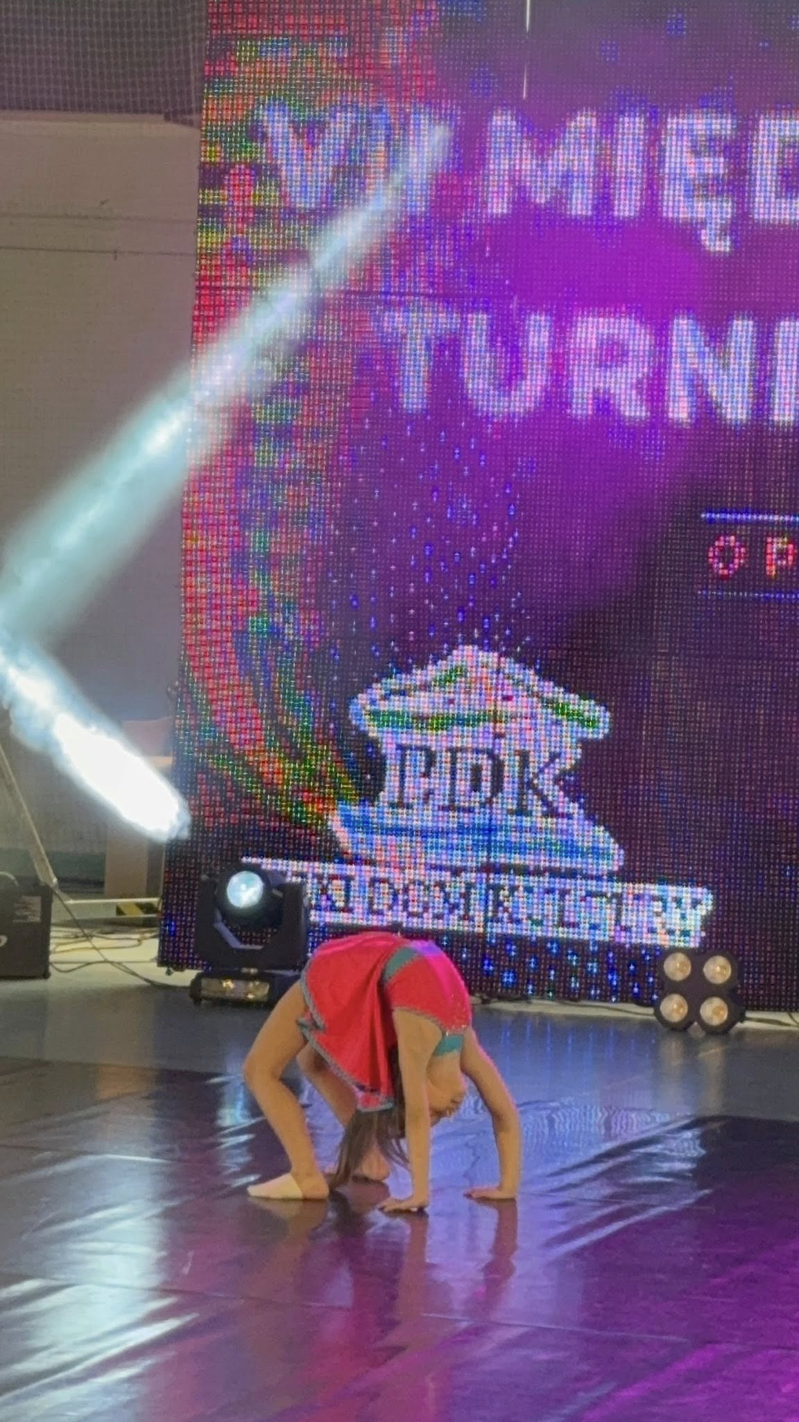 Fleszaki znów na podium! Sukcesy młodych tancerzy podczas VII Międzygminnego Turnieju Tańca o Puchar Burmistrza Pisza