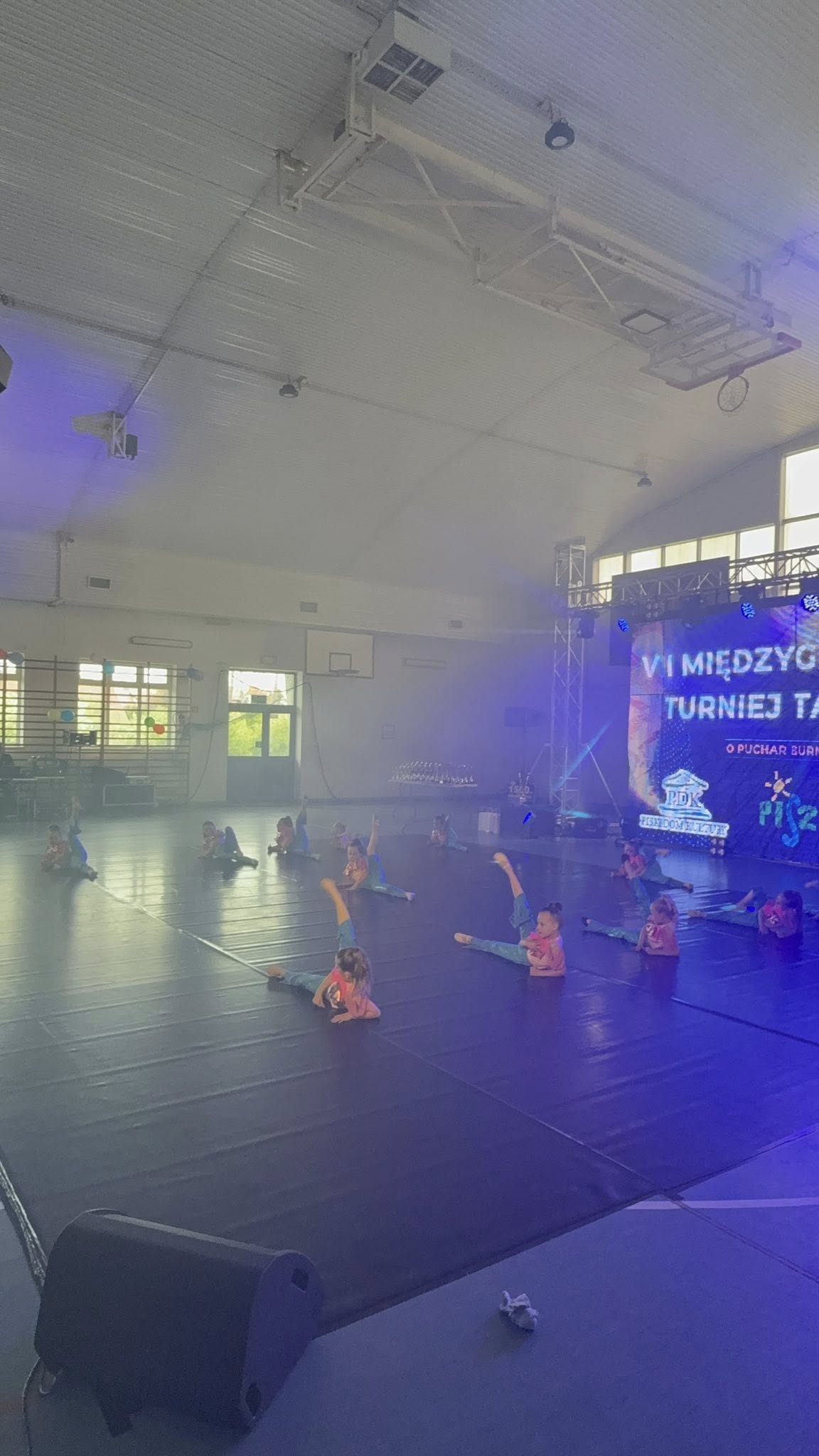 Fleszaki znów na podium! Sukcesy młodych tancerzy podczas VII Międzygminnego Turnieju Tańca o Puchar Burmistrza Pisza