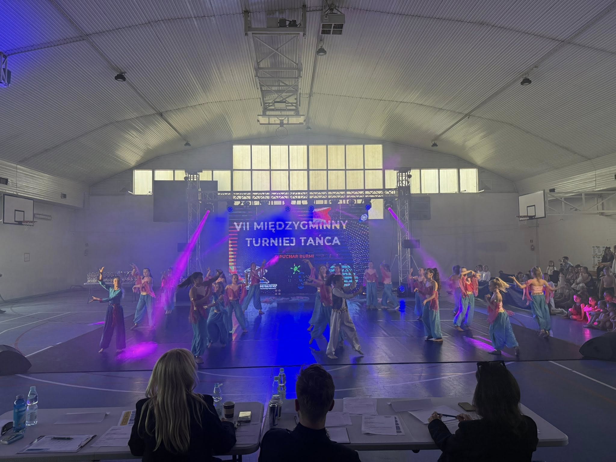 Fleszaki znów na podium! Sukcesy młodych tancerzy podczas VII Międzygminnego Turnieju Tańca o Puchar Burmistrza Pisza