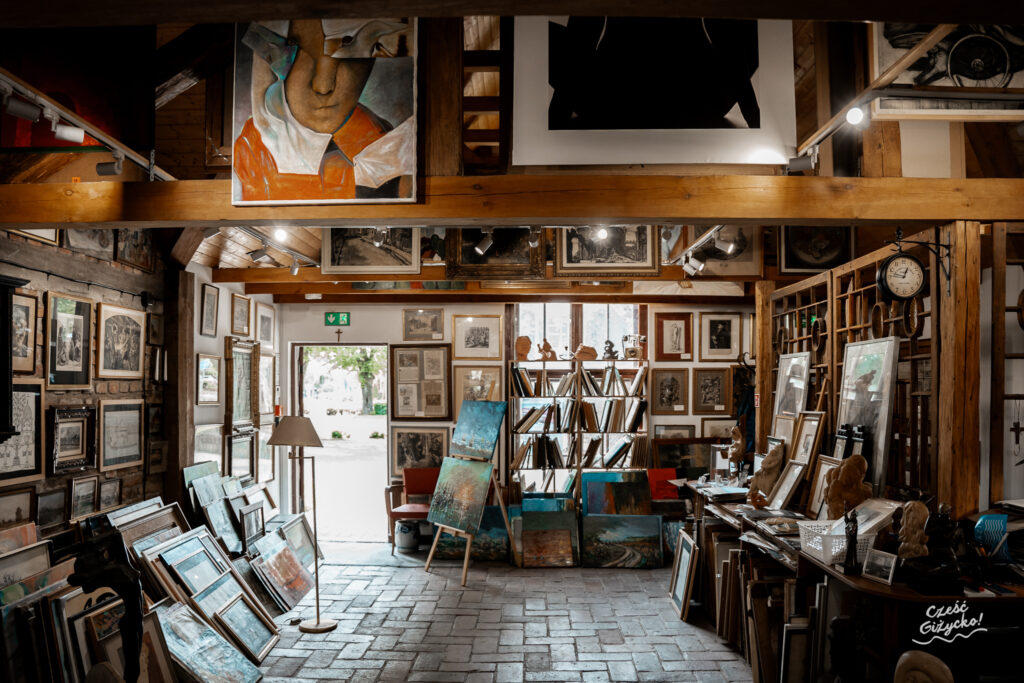 Galeria Sztuki Schron w Giżycku – atrakcja turystyczna którą warto odwiedzić