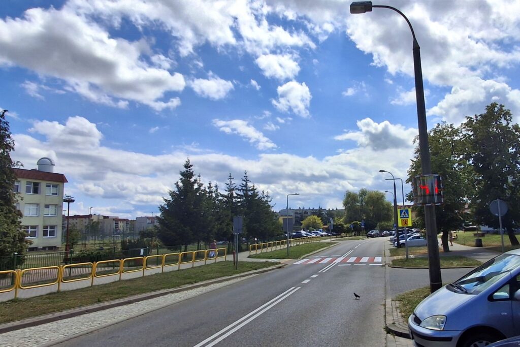 W Giżycku bezpieczniej na drogach. Są nowe rejestratory prędkości i hasła dla pieszych