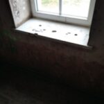 Klatka schodowa jak z horroru – mieszkańcy proszą o pomoc