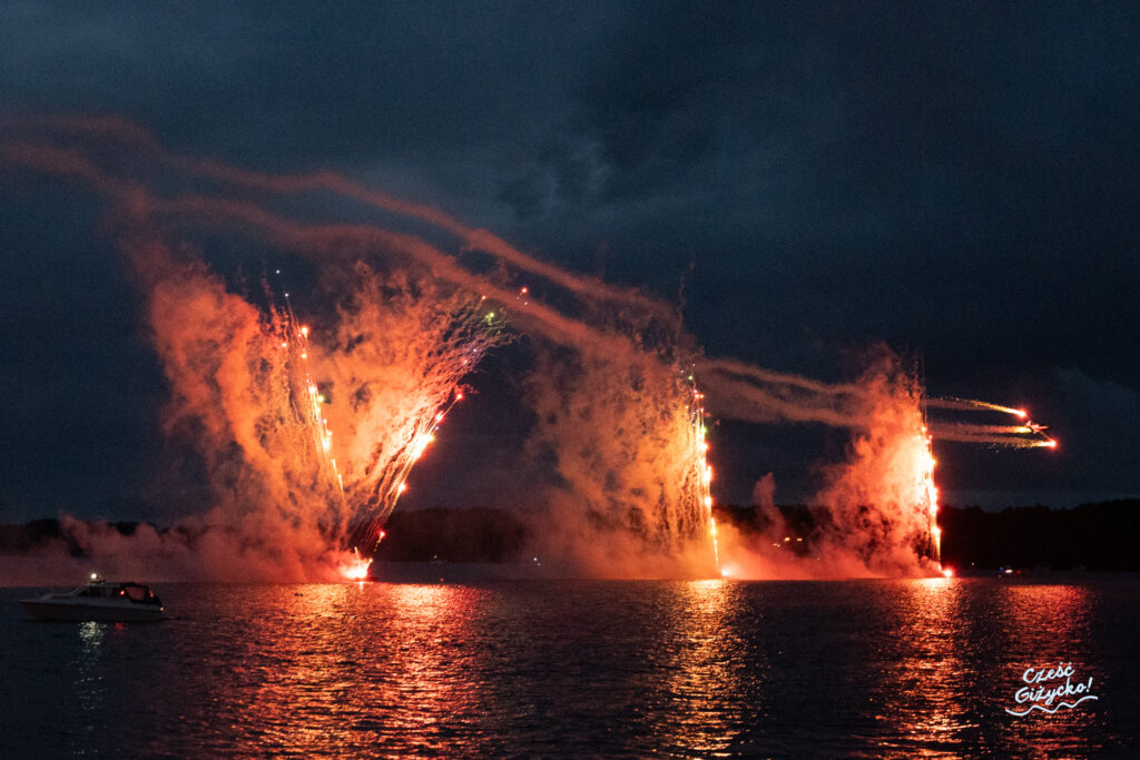 Festiwal Wiatru 2025 – pokazy wieczorne FOTORELACJA