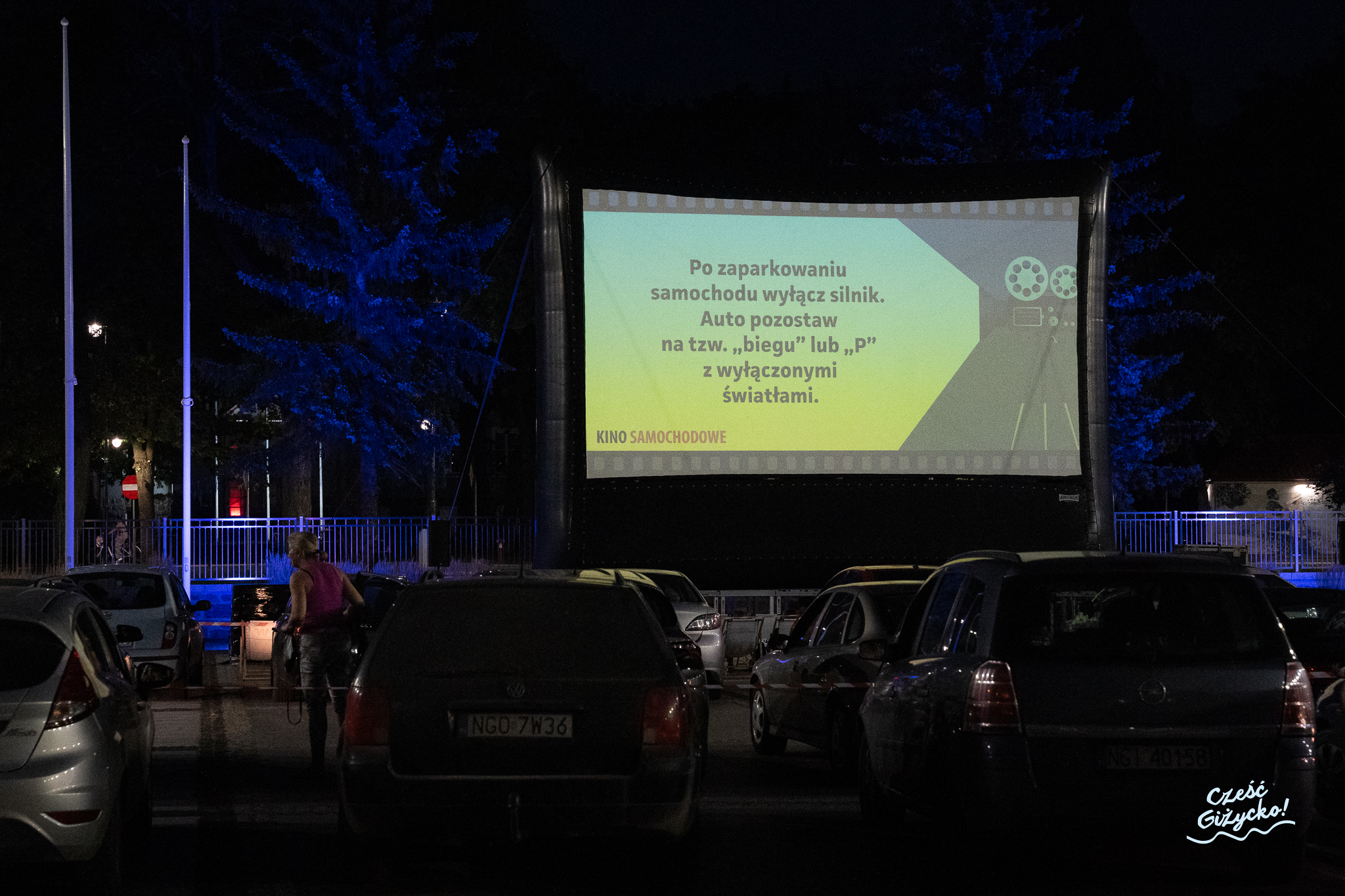 Kino samochodowe w Giżycku – wrześniowe seanse na Placu Piłsudskiego