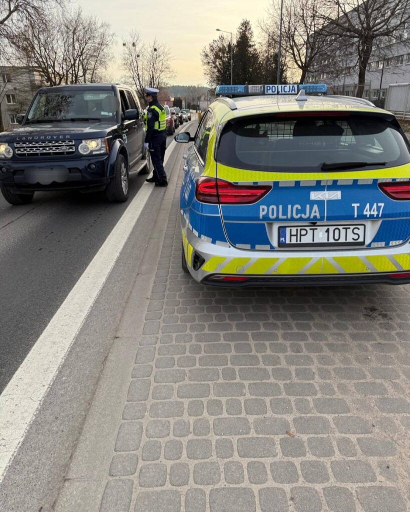 Świąteczny bilans policji w Giżycku – podsumowanie zdarzeń drogowych 24–28 grudnia